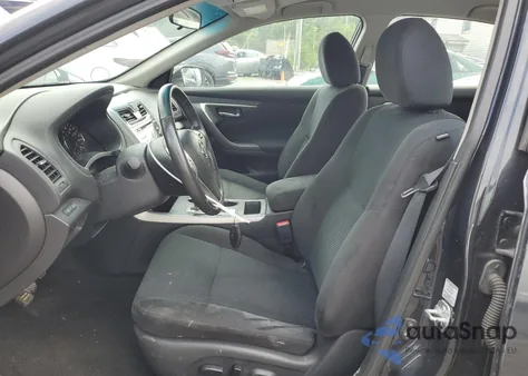 2015 Nissan Altima 2.5 из США, поврежденный, VIN 1N4AL3AP4FC179195